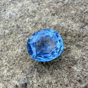 light blue oval cut 3.4 carats natural sapphire
