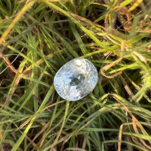 Clear Oval Cut 2.1 Carats Natural Sapphire