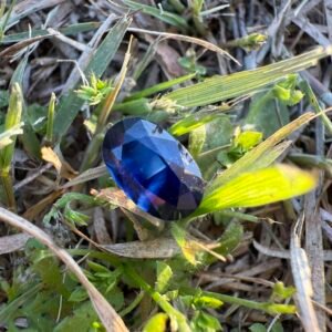 Royal Blue Oval Cut 3 Carats Natural Sapphire