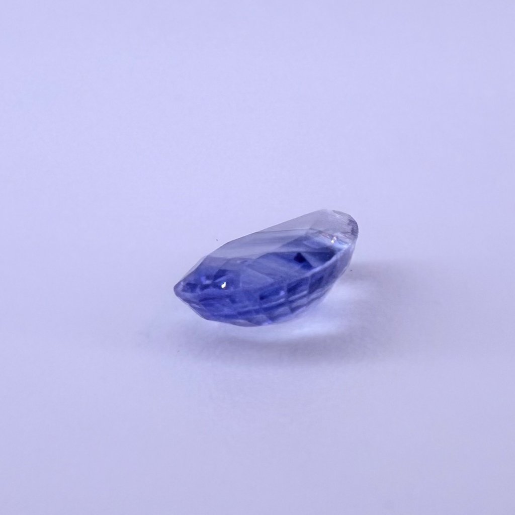 Light Blue Pear Cut 1.6 Carats Natural Sapphire - Image 3