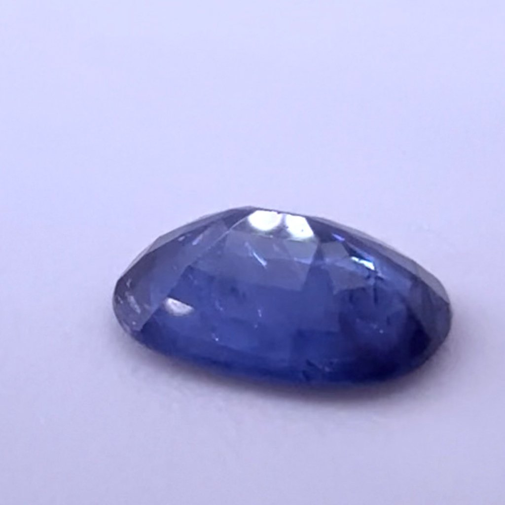 Blue Oval Cut 1.3 Carats Natural Sapphire - Image 5