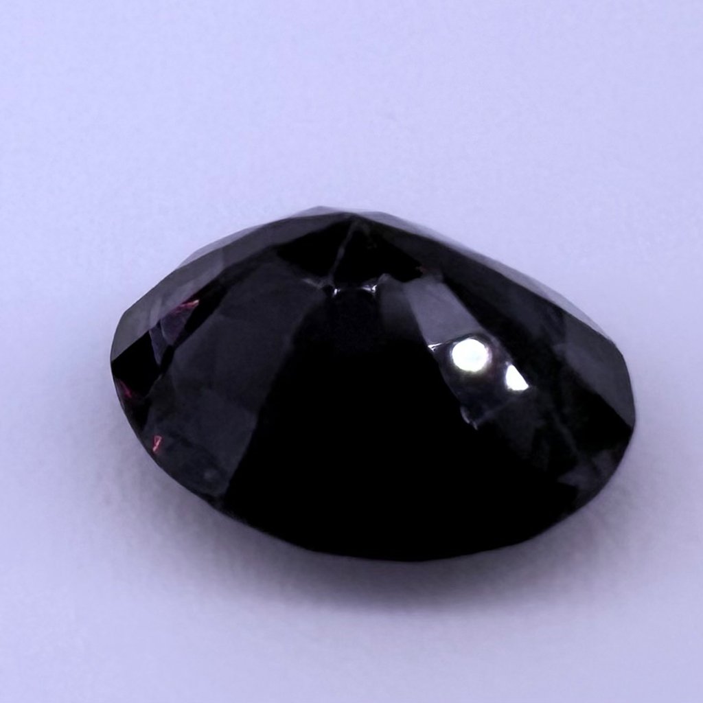 Plum Oval Cut 4.1 Carats Natural Spinel - Image 5